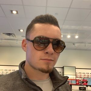 Meet your Posher, Donald